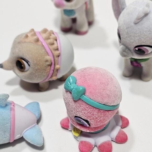 Lot Of 8 Disney Junior T.O.T.S. Mini Figures Tiny Ones Transportation Service - Picture 3 of 11